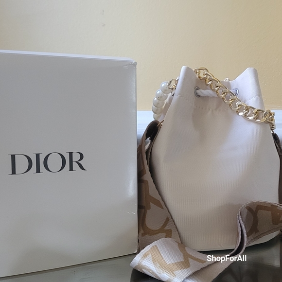 Dior - Picture 5 of 12